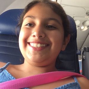 Meet your Posher, Camila